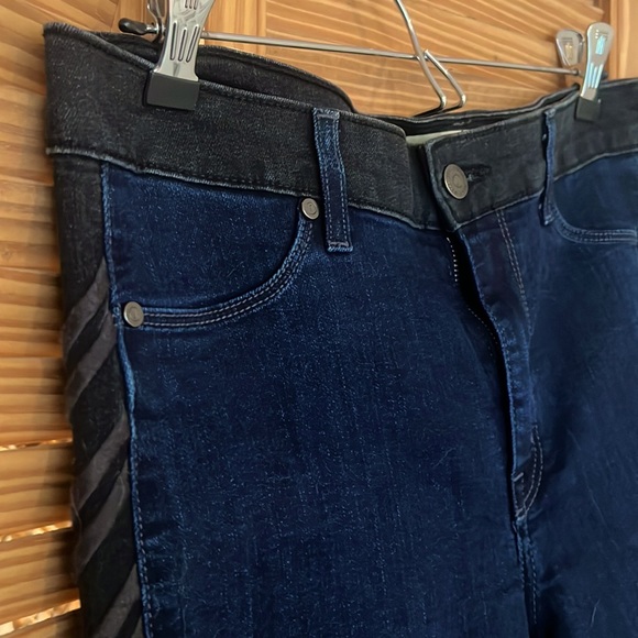 Cookie Johnson embellished jeans - Picture 4 of 6